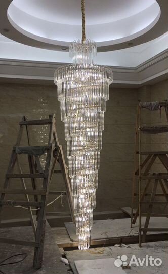 Люстра хрустальная большая