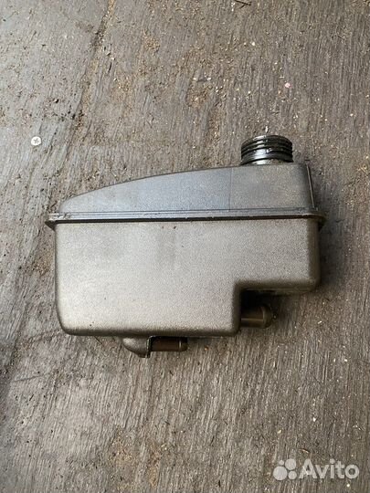 Бачок гур Volvo s60 s80v70 xc70