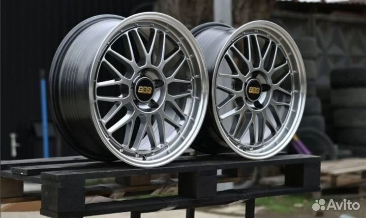 Новые диски R18 5/114.3 D73.1 J8 ET35 разношир