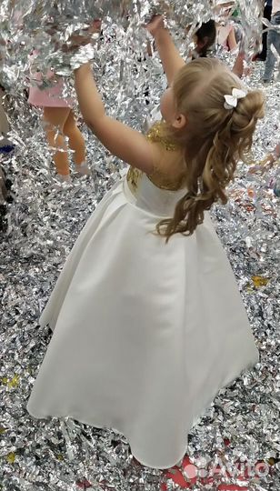 Платье праздничное