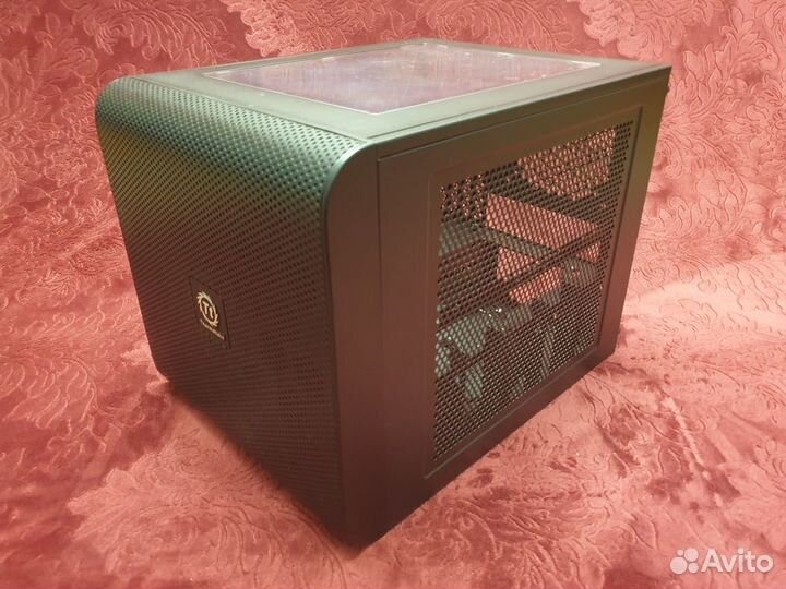 Корпус Thermaltake Core V21