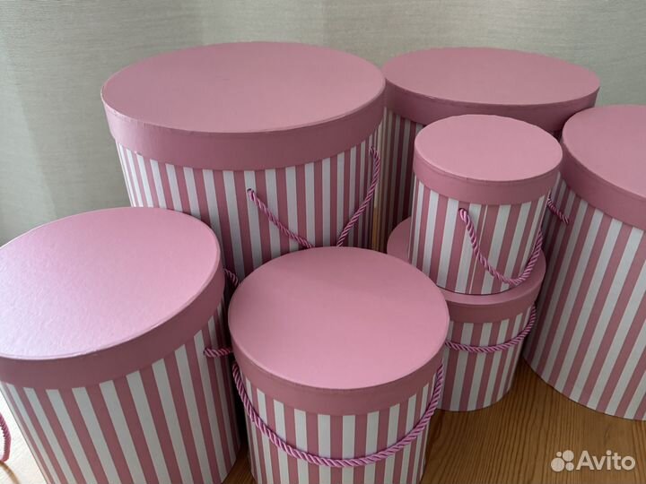 Подарочные коробки круглые (набор) Розовые полосы