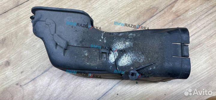 Воздуховод двс (Вентиляционный канал) BMW 7