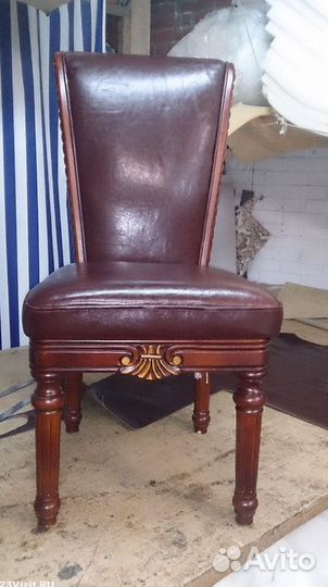 Перетяжка и замена обивки антикварной мебели