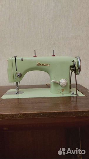 Швейная машинка Minerva