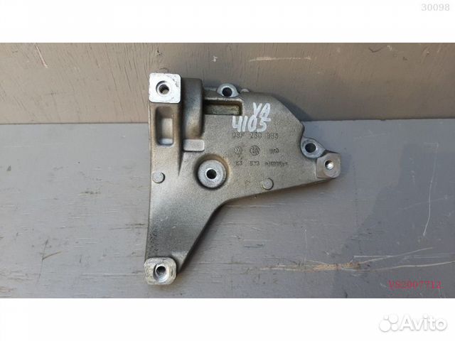 Кронштейн компрессора volkswagen A1 8X