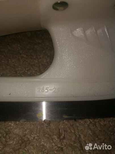 Коньки хоккейные