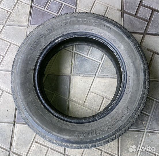 Bridgestone Dueler H/T 687 225/65 R17 101H