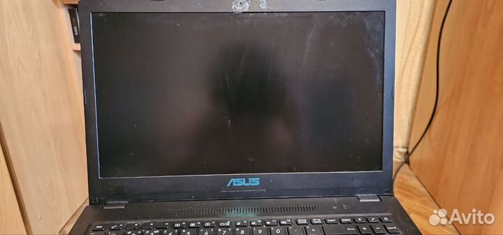 Ноутбук asus m570d