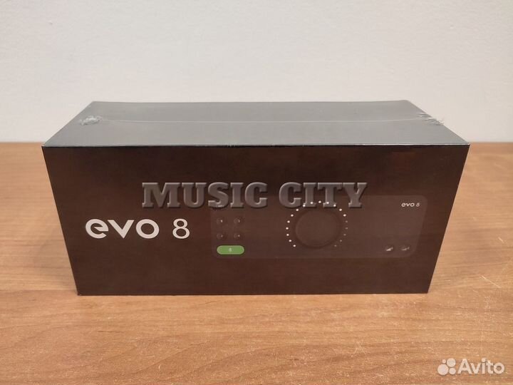 Audient Evo 8 аудиоинтерфейс