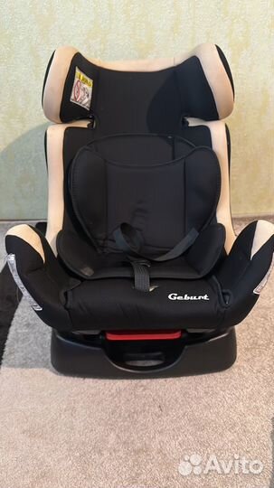 Продаю стульчик для кормление и автокресло