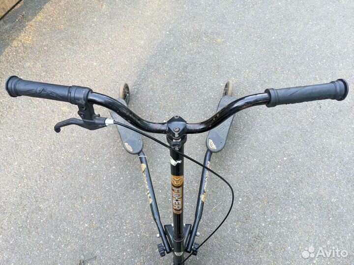 Инерционный трехколесный самокат бу