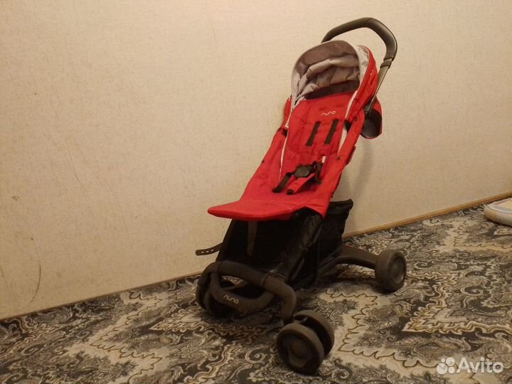 Прогулочная коляска nuna