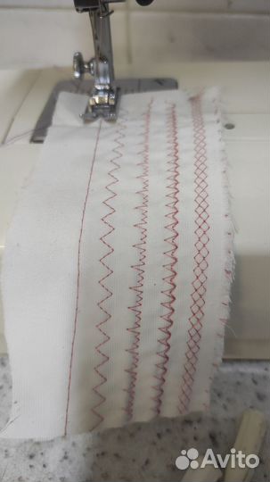 Швейная машина Janome