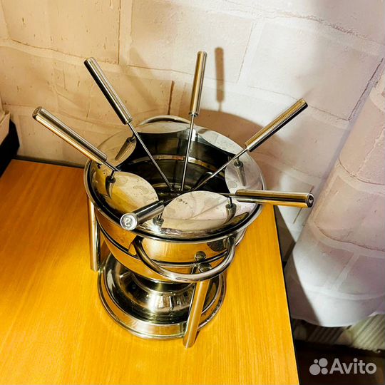 Фондю: сыроварка, шоколадный фонтан