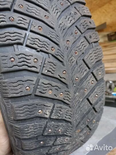 Michelin X-Ice North 4 205/55 R16 94T