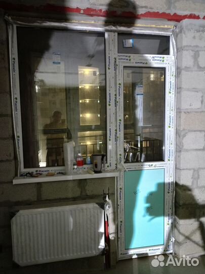 Балконная дверь с окном