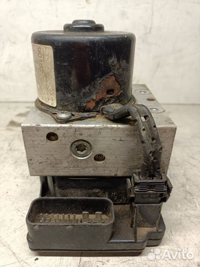 Блок ABS VW Golf Vento с 1997-1998 год