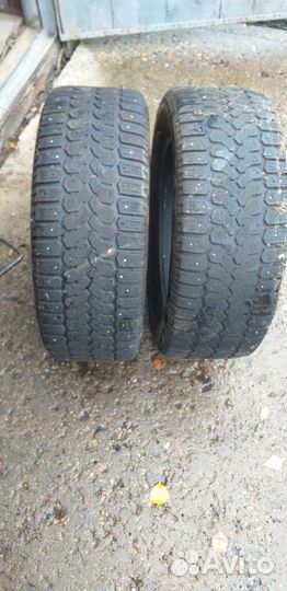 Yokohama Ice Guard Stud IG55 215/60 R16