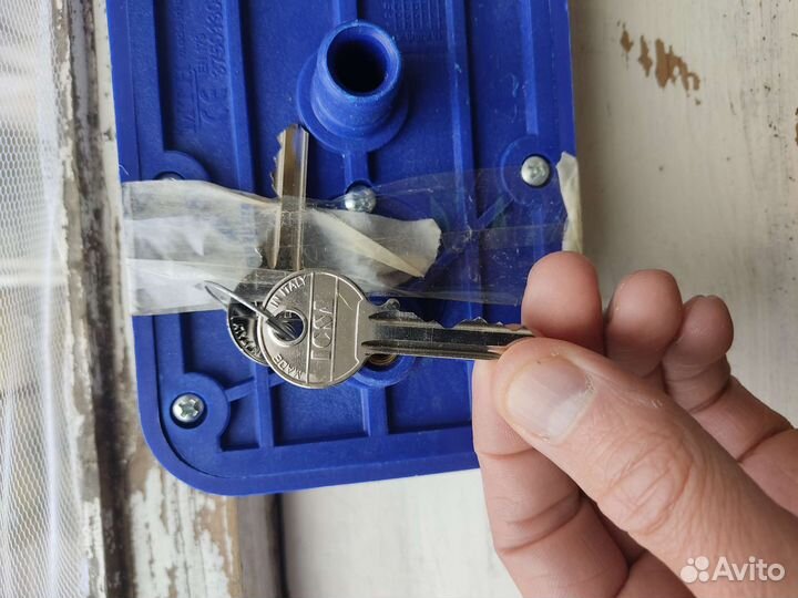 Ручка от холодильной камеры