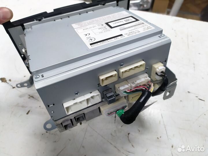 Штатная магнитола Toyota Venza