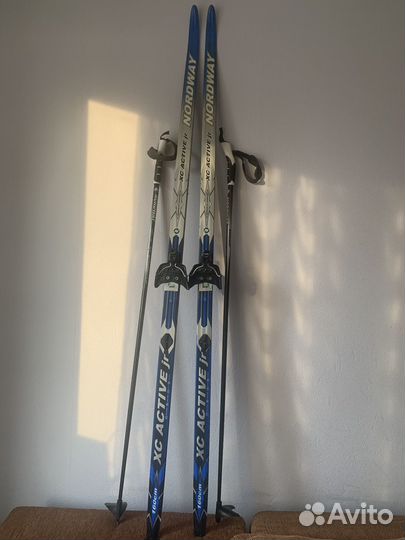 Беговые лыжи nordway и лыжные ботинки детские