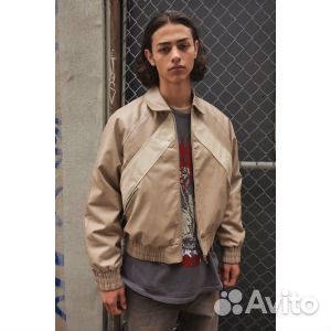 Мотобомбер из пу мотобомбера с коробочными панелям