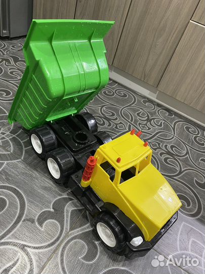 Большой Грузовик 65 см