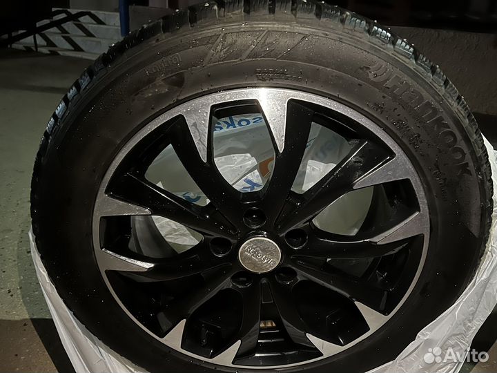 Hankook Winter I'Pike RS W419 215/55 R17 98