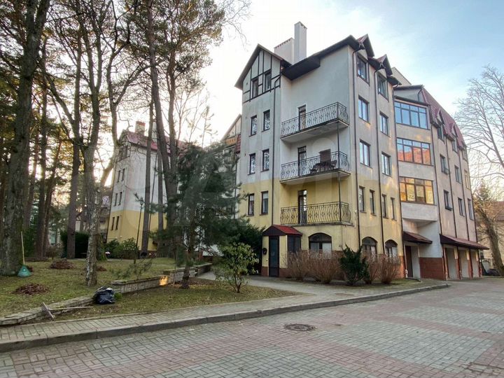 3-к. квартира, 96 м², 5/5 эт.