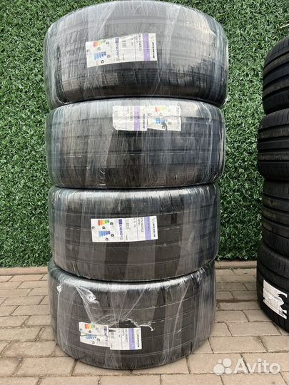 Michelin Pilot Sport 4 S 285/35 R22 и 315/30 R22 111Y