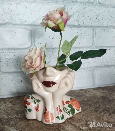 Интерьерная Ваза/Кашпо Мечтательница