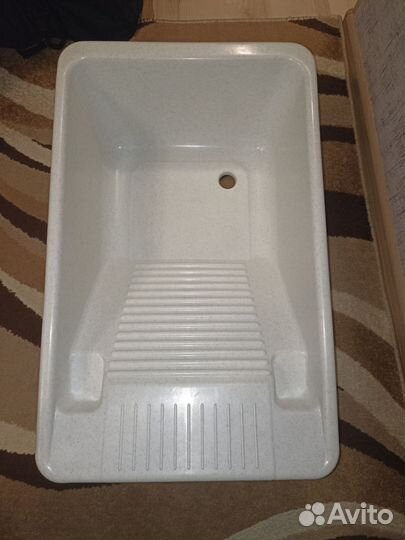 Наклодной таз на ванну