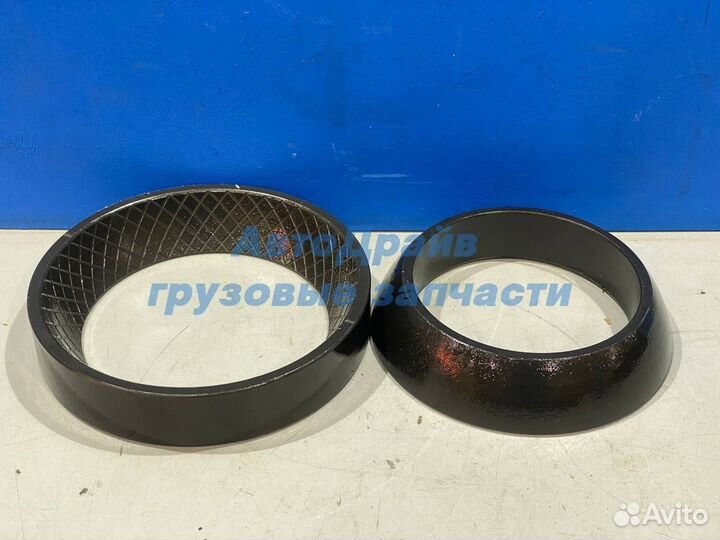 Подшипник балансира Ивеко Траккер наружный 120x1