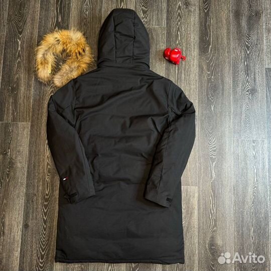 Tommy hilfiger пуховик