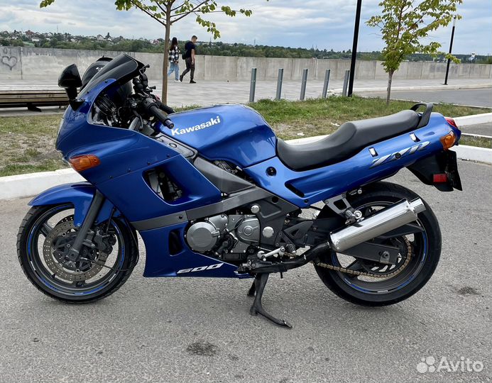 Kawasaki ZZR 600