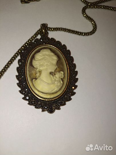 Колье Камея