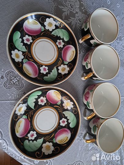 Чайная пара цветы на черном Вербилки,цена за все