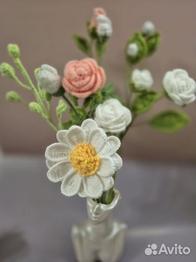 Вязанные цветы