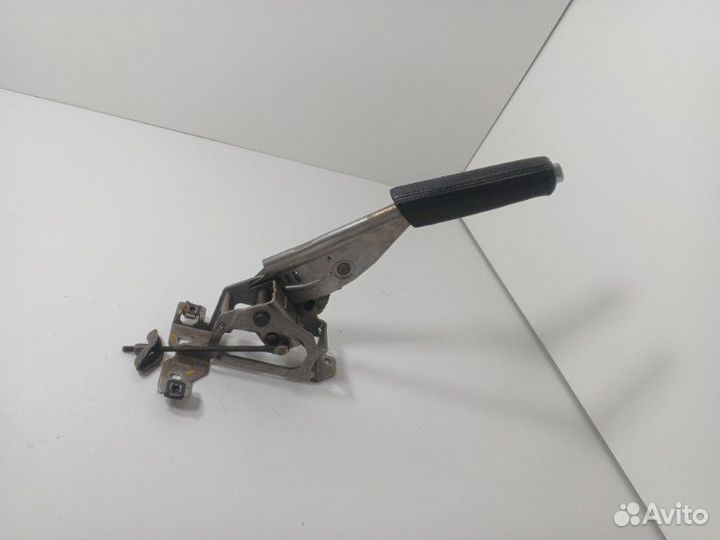 Рычаг стояночного тормоза Skoda Octavia BSE 2008