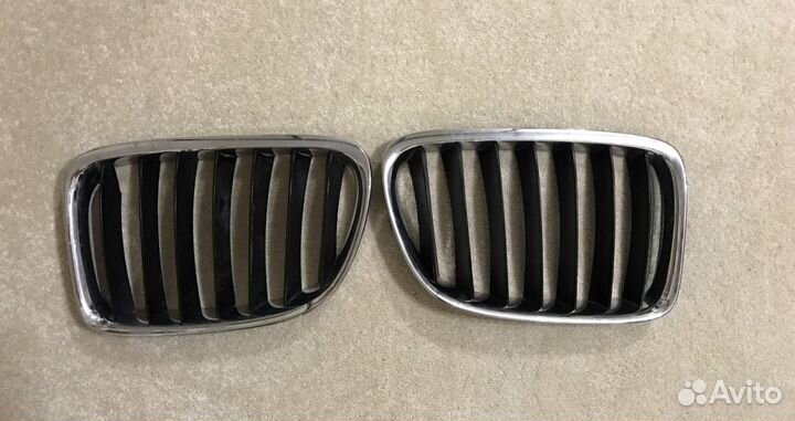 Решетка радиатора BMW Х1
