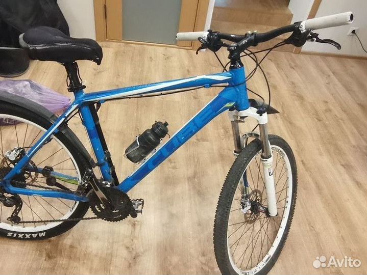 Велосипед cube