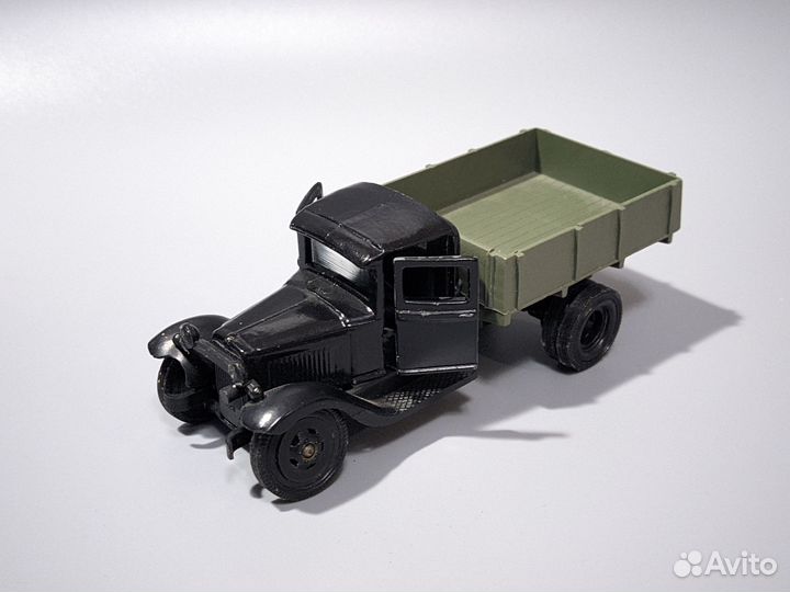 Модель газ-аа 1/43 пр-ва СССР