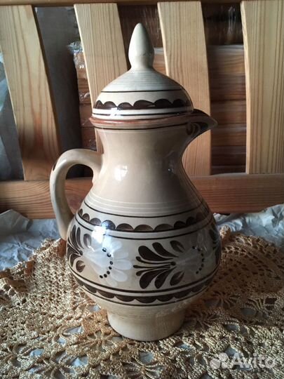 Керамический кувшин