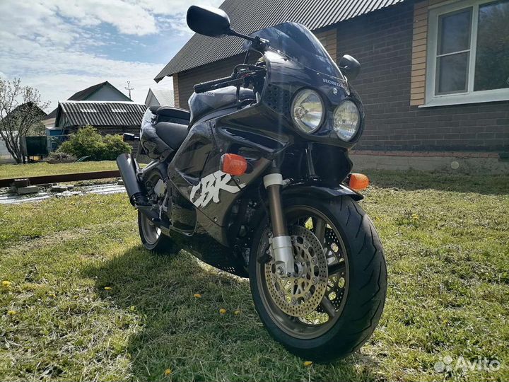 Хонда CBR 900rr