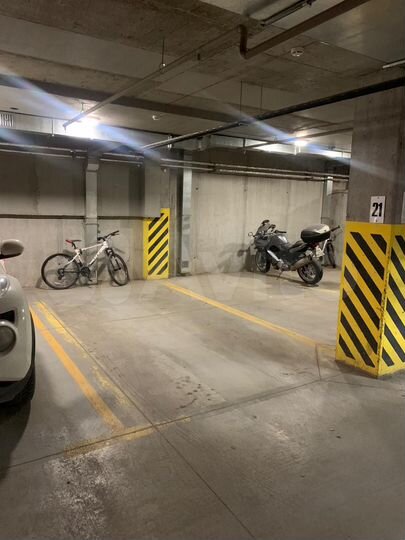 Машиноместо, 15 м²