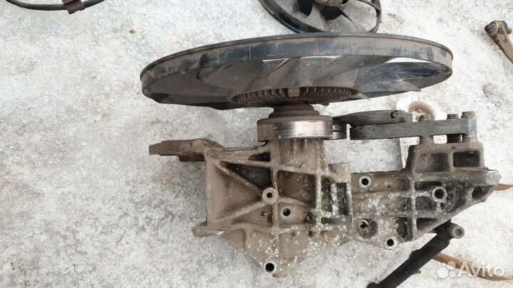 Кронштейн генератора,гидроусилителя ауди