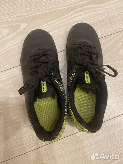 Футбольные бутсы 35