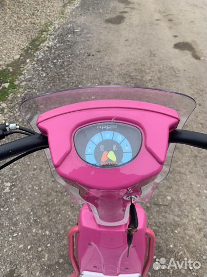 Электроскутер трицикл