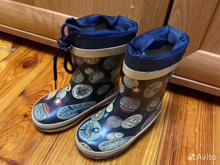 Детские резиновые сапоги